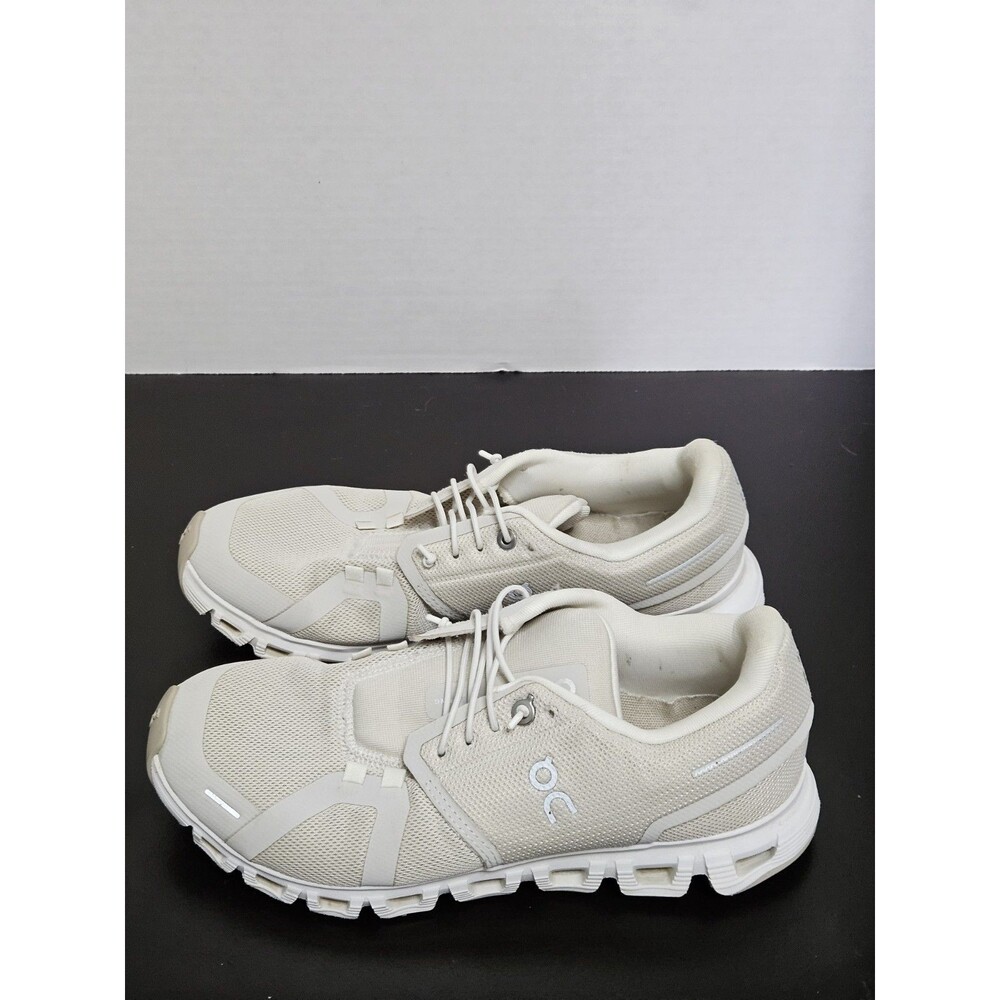 Size 8 - ON Cloud 6 Pearl White W